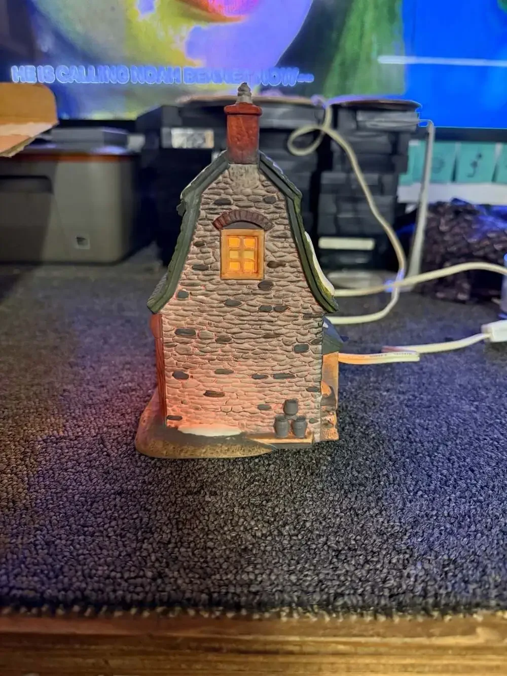 Department 56 Heritage Village Collection Dickens' Village Series White Horse Ba